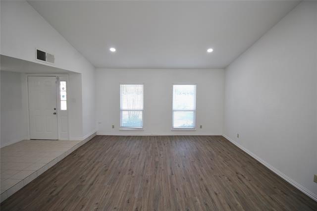 Foto del edificio - 436 E Belt Line Rd