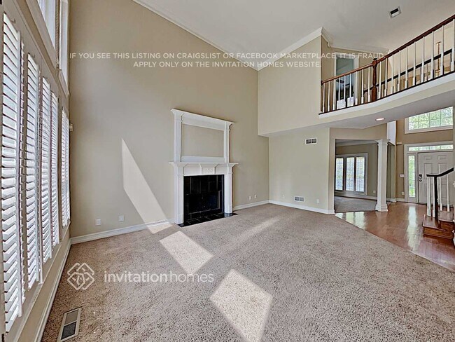 Foto del edificio - 5123 Chapel Crossing Rd