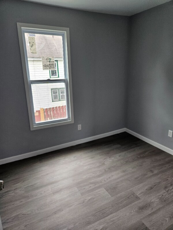 1002 E 76th St Cleveland, OH 44103 – photo 5