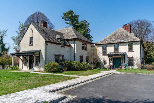 Foto del edificio - 203 Store Hill Rd