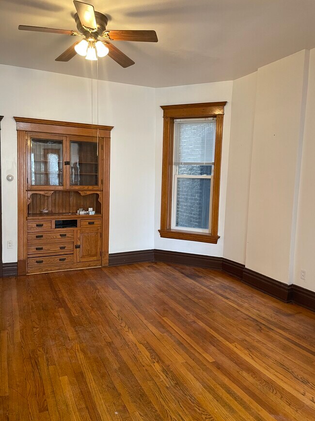 Foto del edificio - 2722 W Haddon Ave