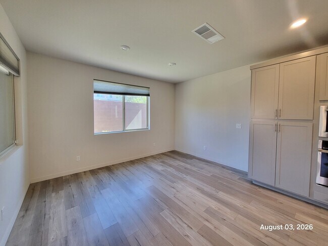 Building Photo - 9645 Jade Rise Ave