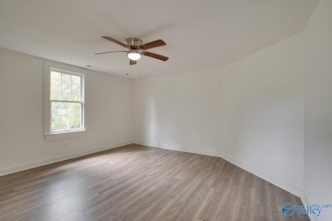 Building Photo - 3503 Dubose St SW