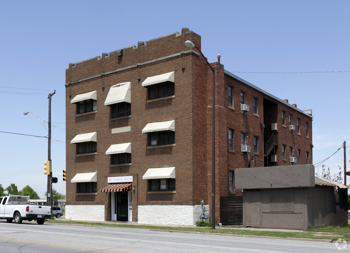 Building Photo - Lindsey House