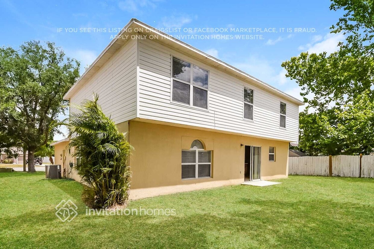 Foto del edificio - 580 Birch Ct