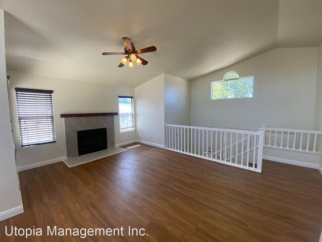 Foto del edificio - 4 br, 2.5 bath House - 1903 Coral Ct.