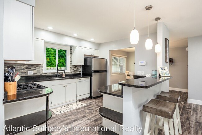 Foto del edificio - 3 br, 1.5 bath House - 3004 Milford Lane