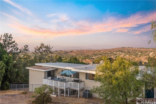 Foto del edificio - 14274 Harvey Ln