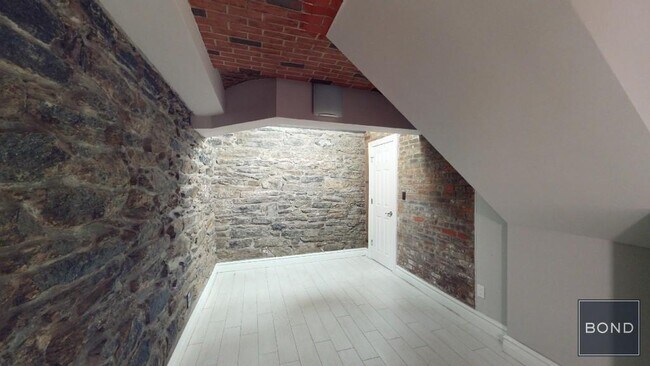 Foto del edificio - 246 Mott St