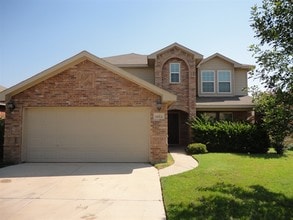 Building Photo - 5512 Parkview Hills Ln