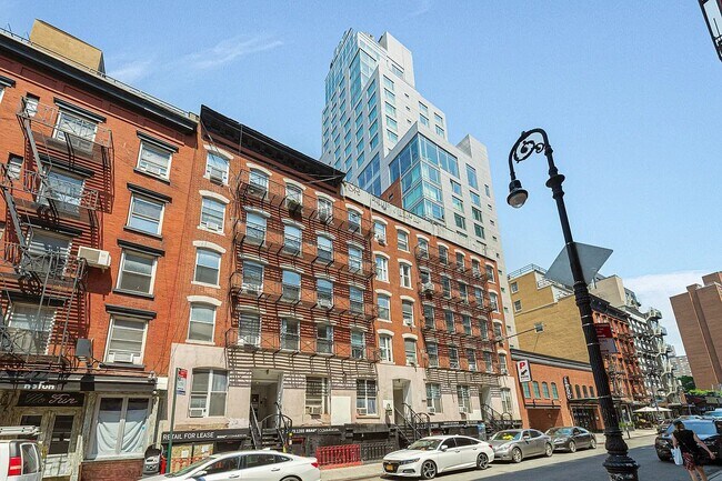 Foto del edificio - 167 Ludlow St