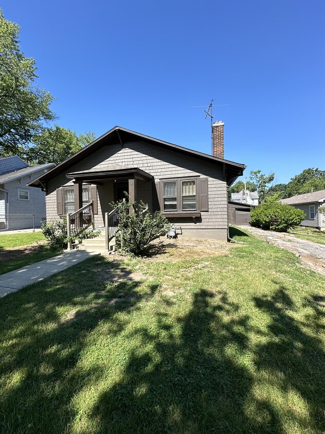 Foto principal - 807 N Orchard St