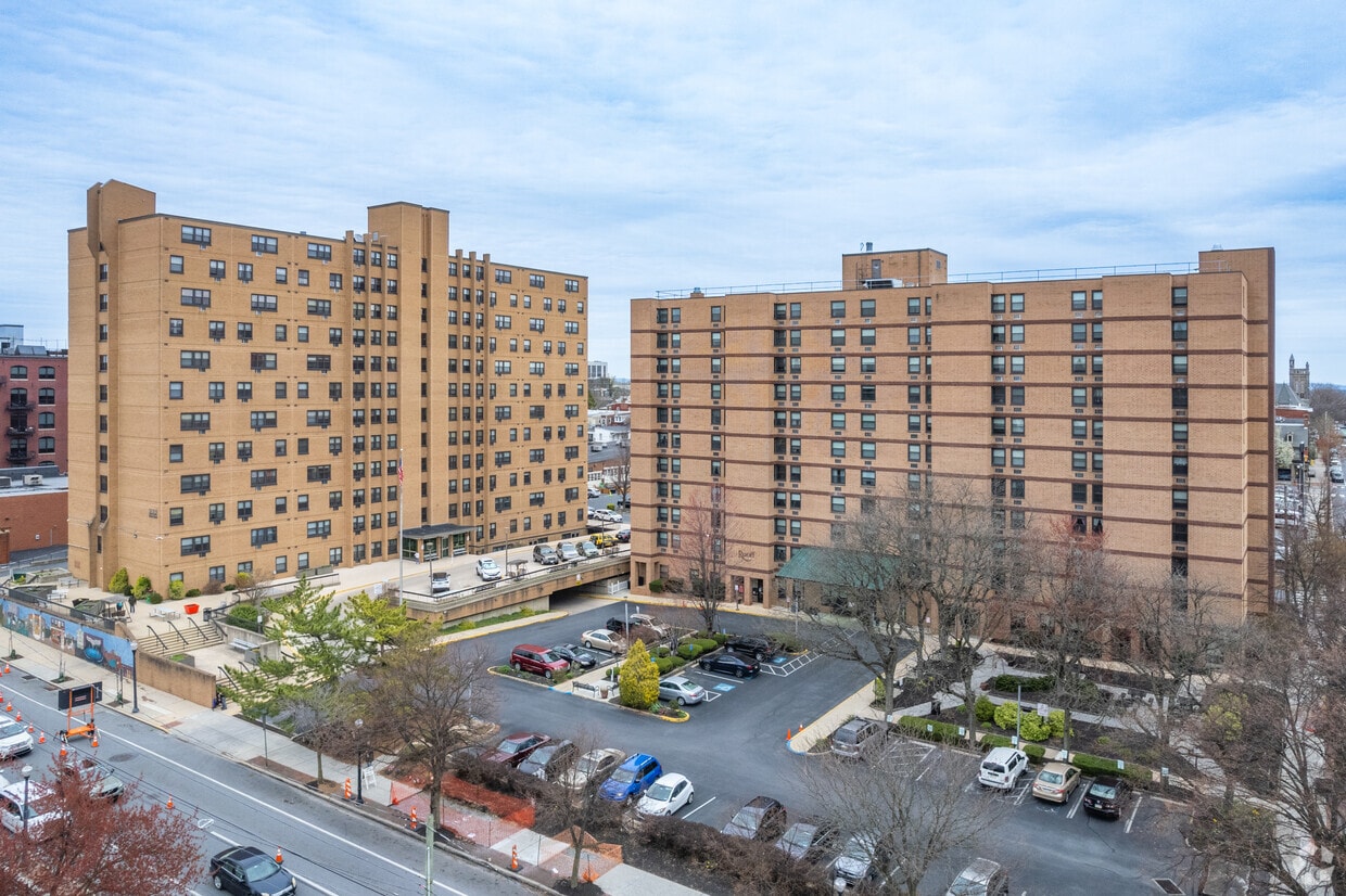 Primary Photo - Ruoff Tower