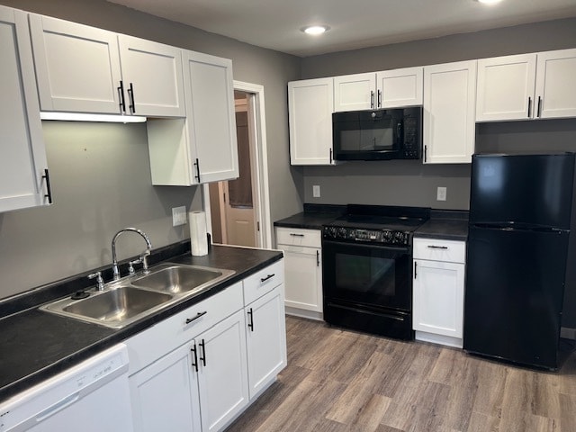 Kitchen - 5410 N Ronald Rd