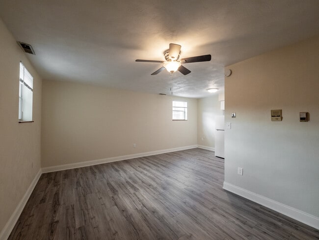Building Photo - Ridgeview Apartments
