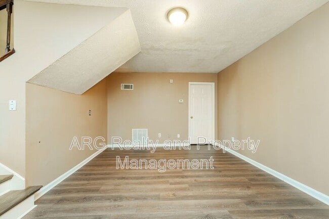 Photo - 4699 Hairston Crossing Rd House