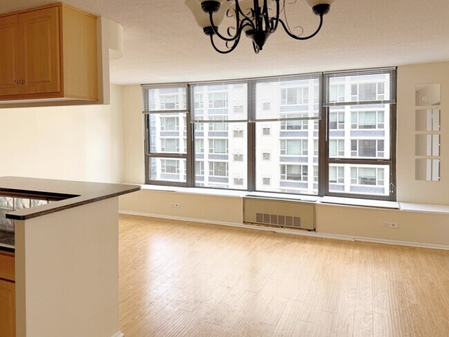 Foto del edificio - 1313 N Ritchie Ct