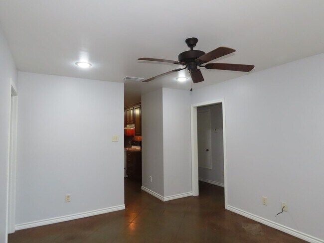 Foto del edificio - Whitehouse ISD -3 Bedroom, 2 Bath Duplex