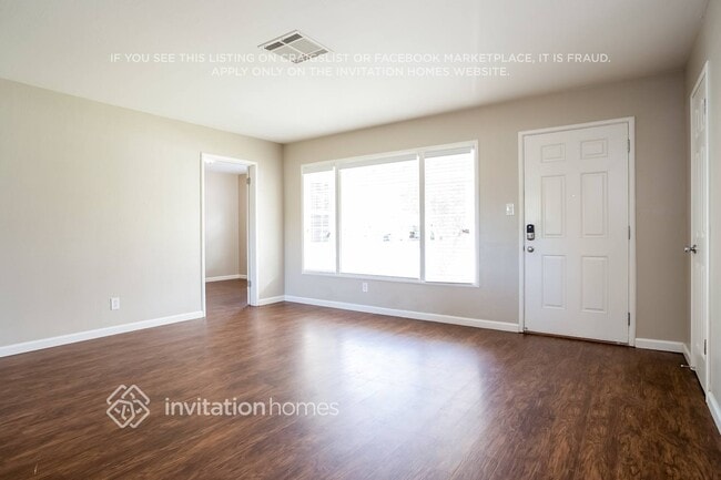 Building Photo - 548 B St