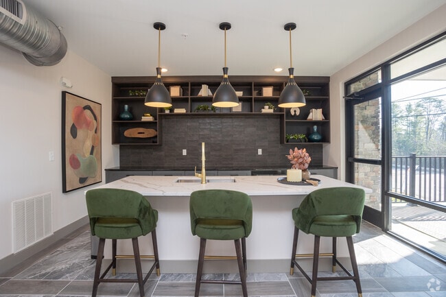 Casa club - Madison Long Shoals