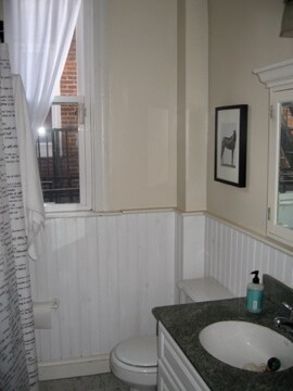 Foto del edificio - 1833 Bolton St