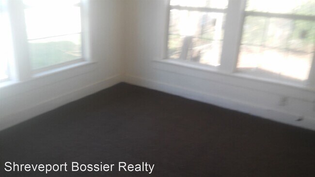 Building Photo - 2 br, 1 bath House - 3158 Darien St