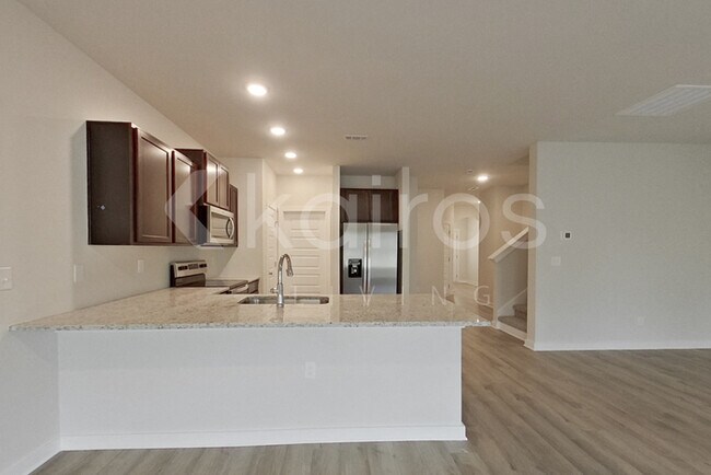 Foto del edificio - 6102 Taramore Ln NW