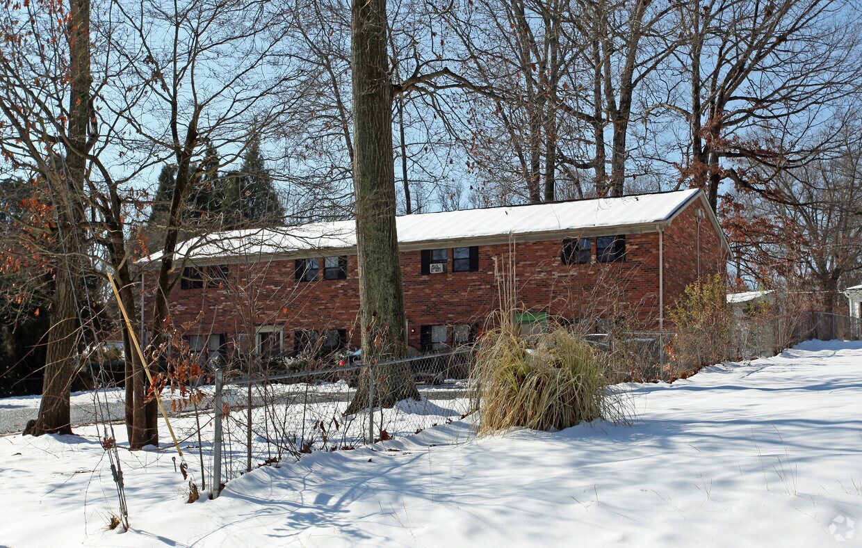 Foto del edificio - 31-39 Wilfred Ave