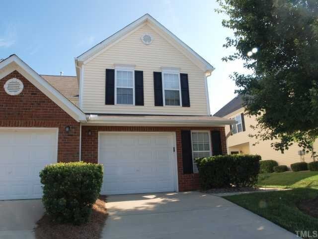 Foto principal - 3 Bedroom Townhouse In Wakefield with 1 Car Garage