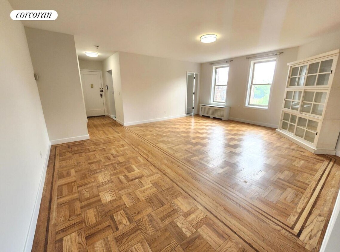 Foto principal - 3900 Greystone Ave