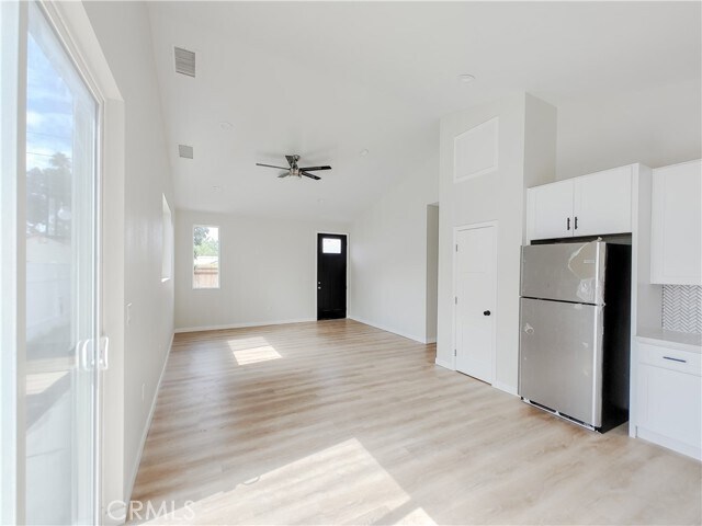 Foto del edificio - 805 E Colton Ave