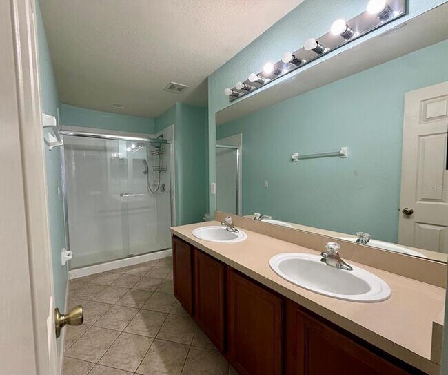Foto del edificio - 3069 Ashland Ln N