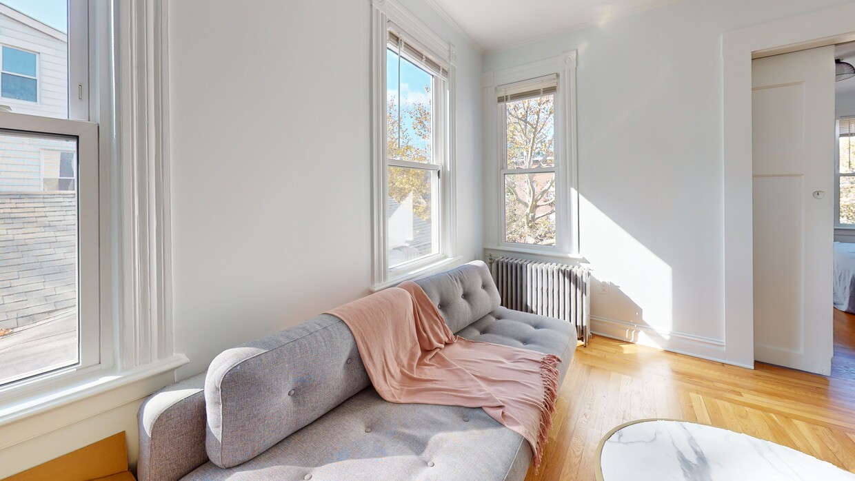 Foto principal - 815 State St