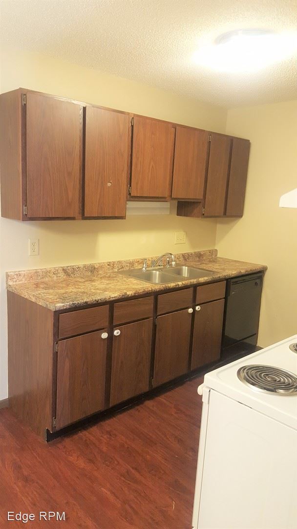 Building Photo - 3730-3834 Quail Pl