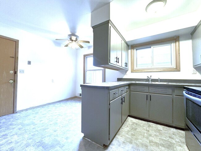 Building Photo - 4331 N 91st Street