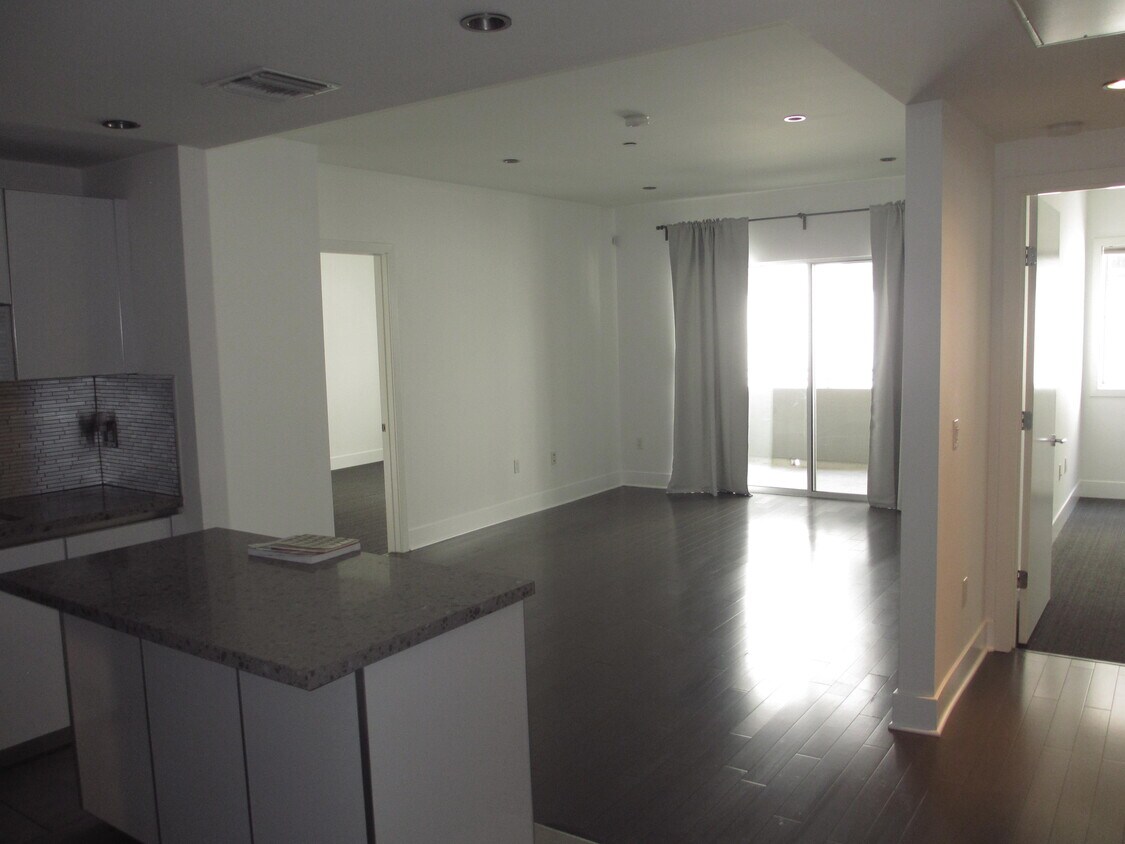 1730 SAWTELLE Blvd Unit 304, LOS ANGELES, CA 90025 Condo for Rent in LOS ANGELES, CA