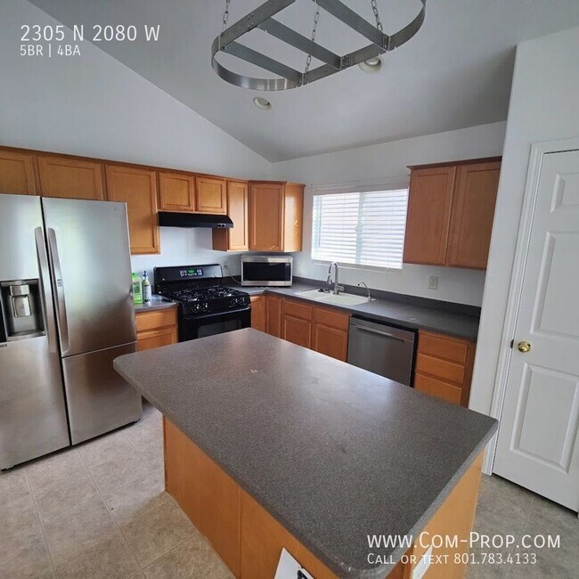 Building Photo - 2305 N 2080 W