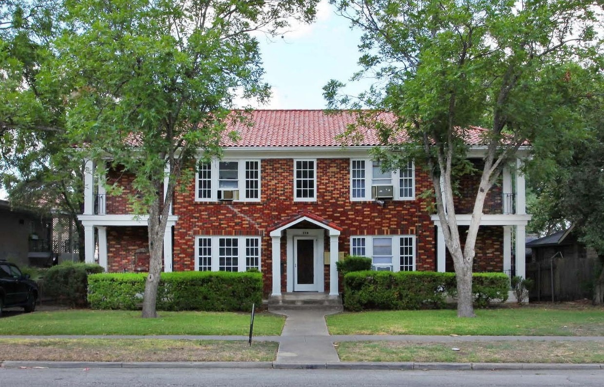 128 Katherine Ct, San Antonio, TX 78209 Apartments in San Antonio, TX