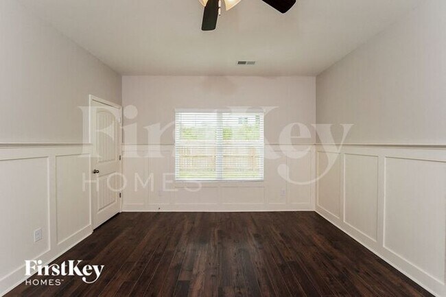 Foto del edificio - 1046 Mountain Laurel Cir