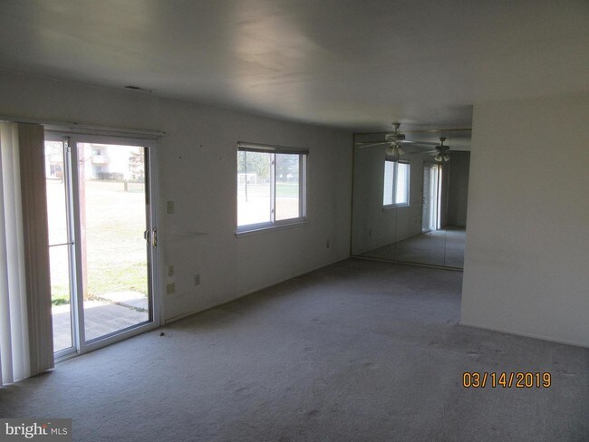 Foto del edificio - 46 Buttonwood Rd