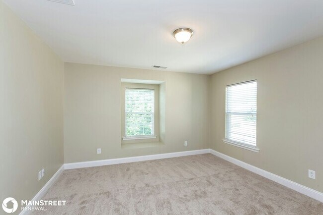 Foto del edificio - 3011 Kraus Glen Dr, Charlotte, NC 28214