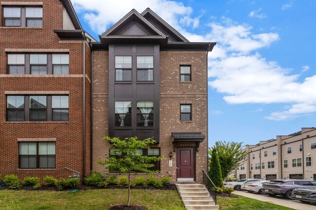 Building Photo - 7300 Mountaineer Dr