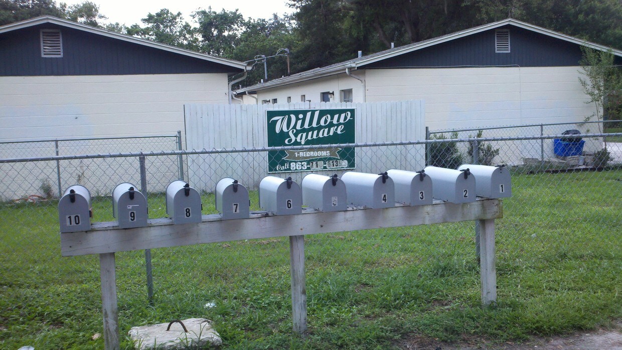 Foto principal - Willow Square Apts