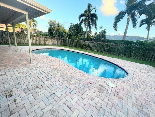 Foto del edificio - 4834 Willow Dr