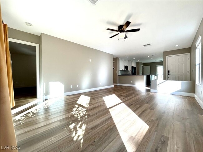 Building Photo - 3257 River Glorious Ln