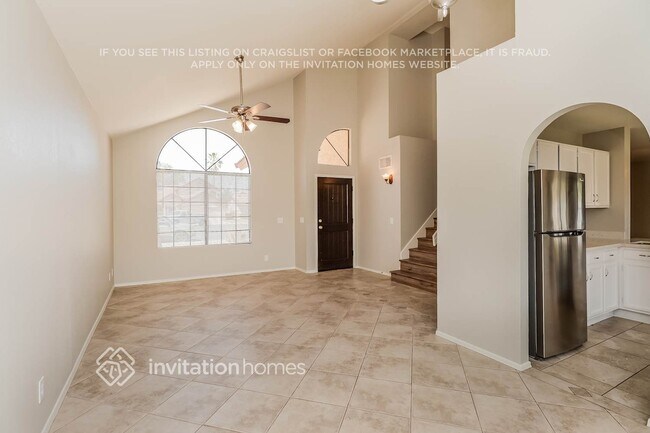 Building Photo - 1207 W Riviera Dr