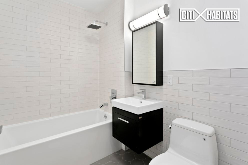 Building Photo - 83 Bushwick Ct