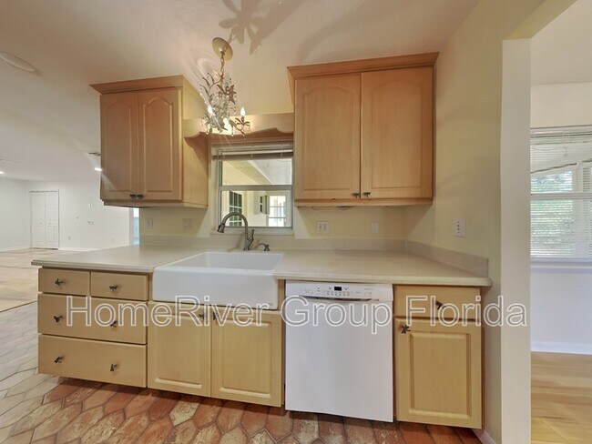 Foto del edificio - 2108 Parsons Ave
