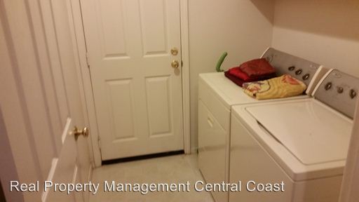 Building Photo - 1811 Mesa Rd