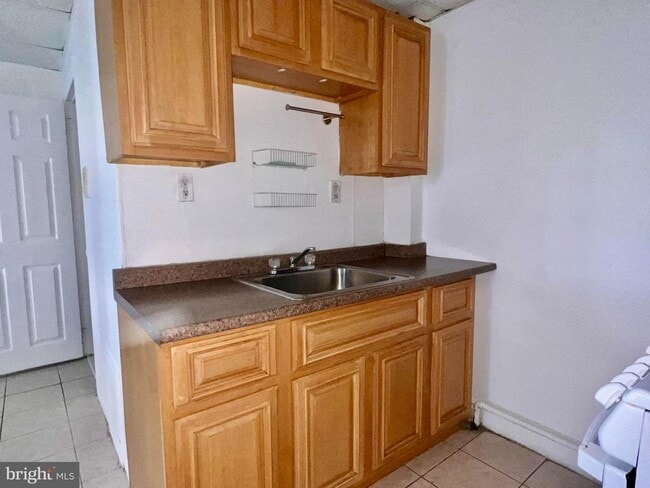 Building Photo - 1247 Shackamaxon St